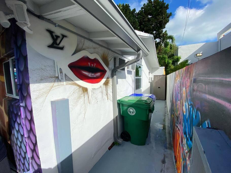 Unique Miami Art Escape W/ Hottub, Arcade & Murals Buitenkant foto