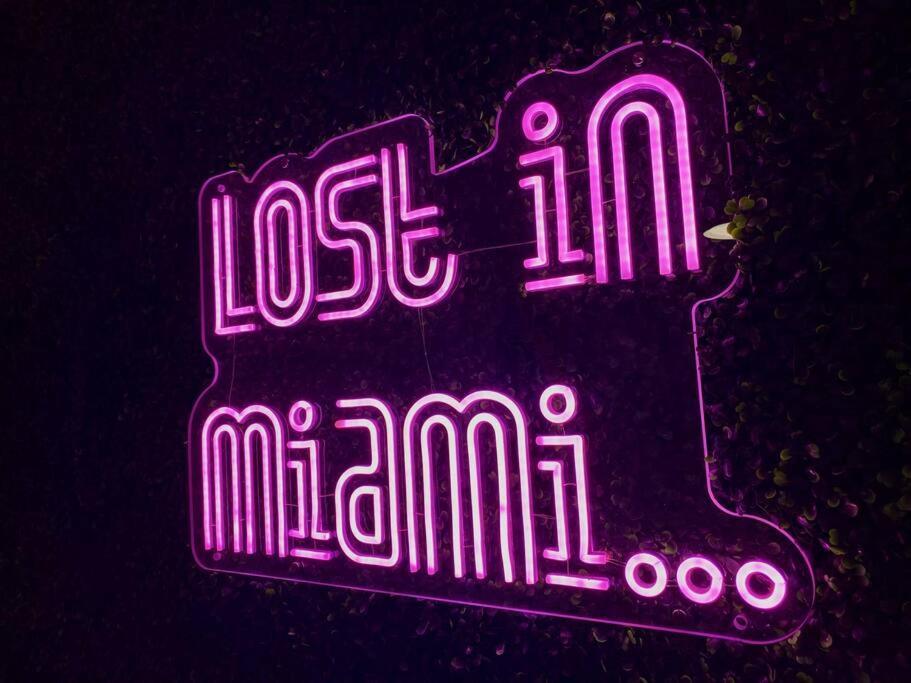 Unique Miami Art Escape W/ Hottub, Arcade & Murals Buitenkant foto